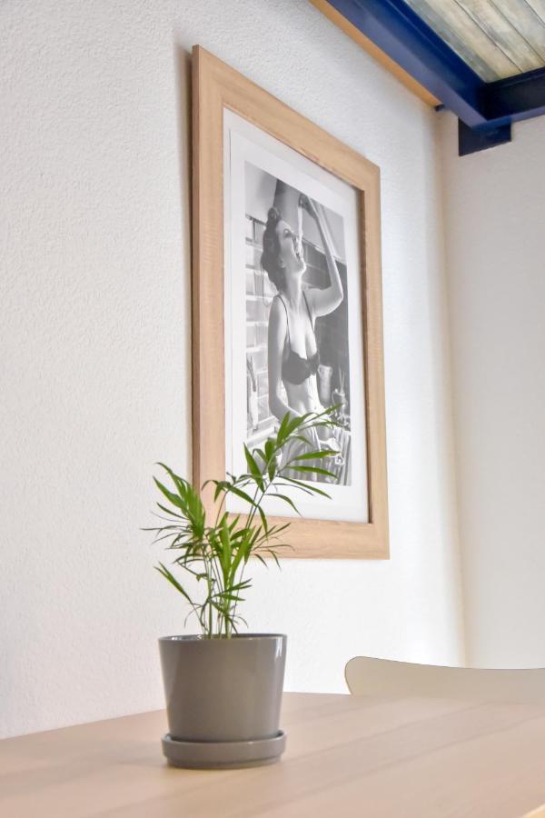 Peace, Pool & Parking At Centre Apartment Seville Luaran gambar